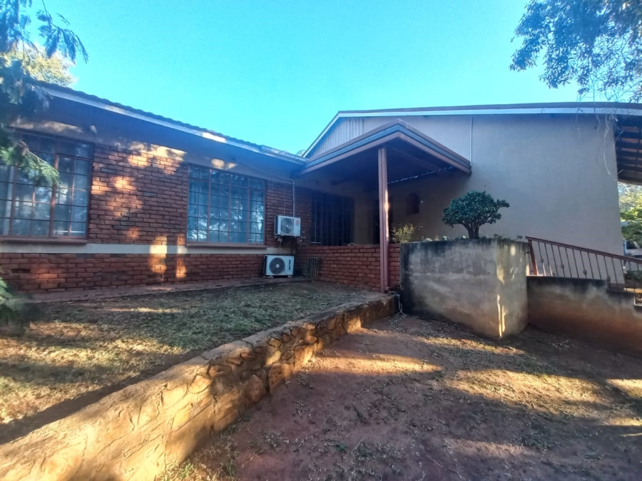 4 Bedroom Property for Sale in Protea Park North West